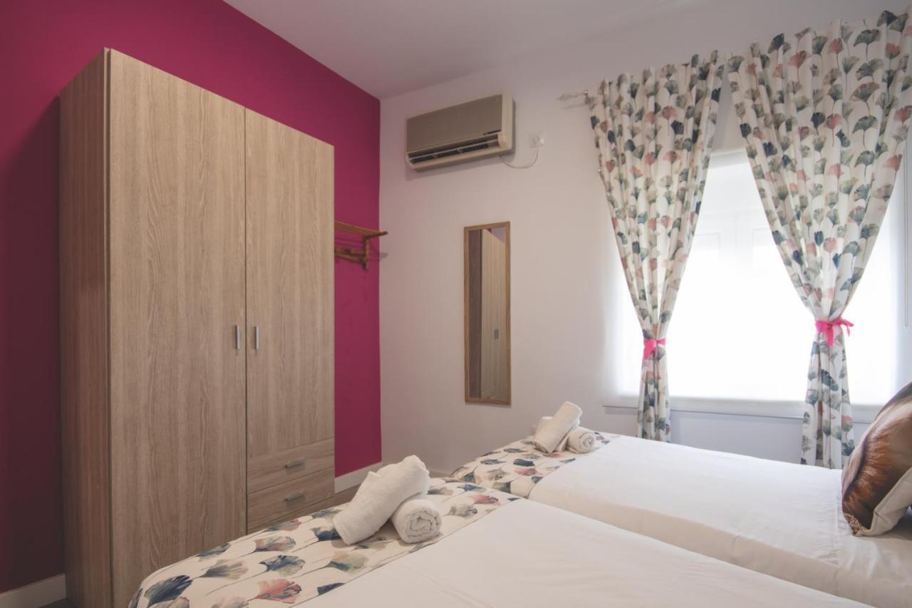 Apartamentos Coso De San Albin Mérida Kültér fotó